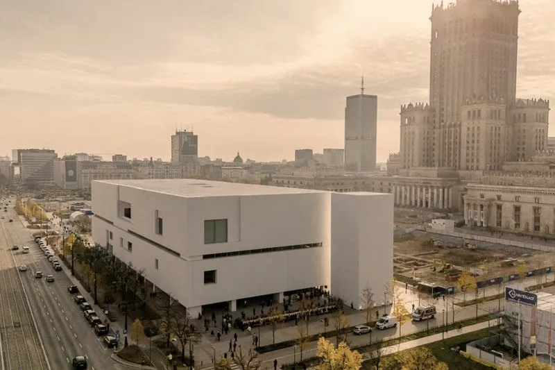 Bilety do muzeum sztuki nowoczesnej: odkryj ceny, zniżki i najnowsze wystawy