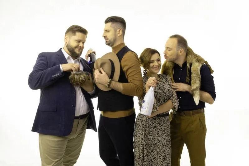 Kabaret Chyba: Poznaj aktualny skład i fascynującą historię tej kultowej grupy