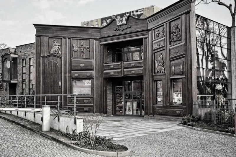 Magia Teatru Baj Pomorski w Toruniu: odkryj historię, spektakle i wyjątkowe wydarzenia